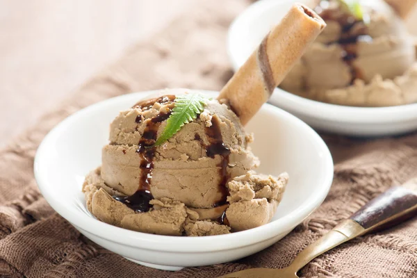 Helado de cacao —  Fotos de Stock