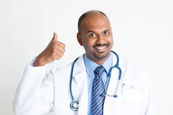 Mature Indian doctor thumb up — Zdjęcie stockowe