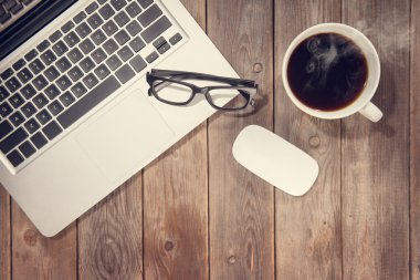Office çalışma masa üstü görünümü