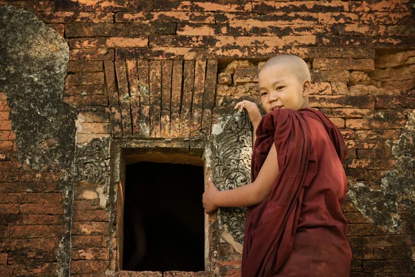 Buddista monaco novizio — Foto Stock