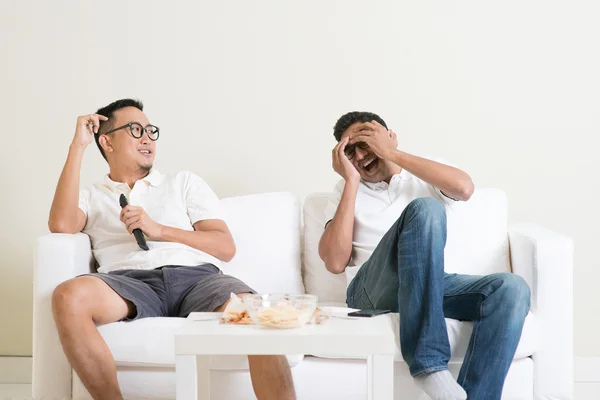 Men watching movie together — Stock Photo, Image