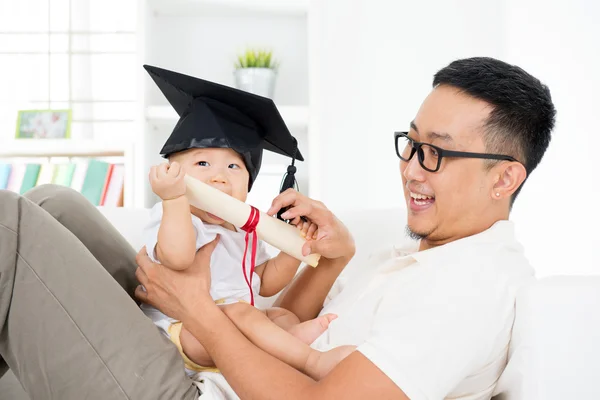 Baby vroeg onderwijs concept. — Stockfoto