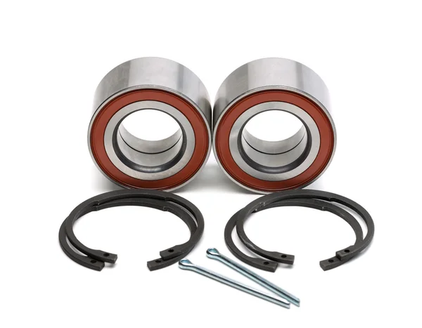 Set of two wheel bearings and four locking rings in the two cott — Stock fotografie