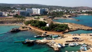 Plajların havadan görünüşü, otellerin havadan görünüşü, tatil köyünün deniz manzarası.