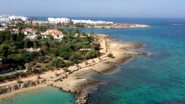 Plajların havadan görünüşü, otellerin havadan görünüşü, tatil köyünün deniz manzarası.