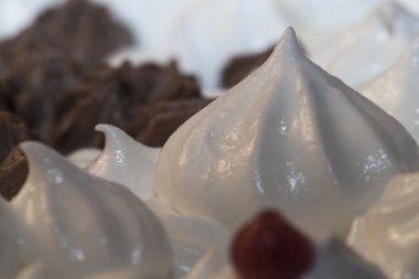 kremalı pasta dekorasyon