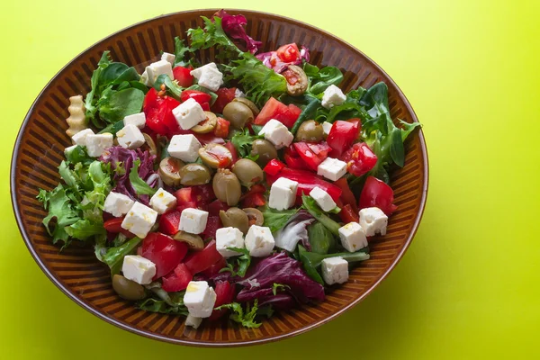 Salada grega, prato, fresco, feta — Fotografia de Stock