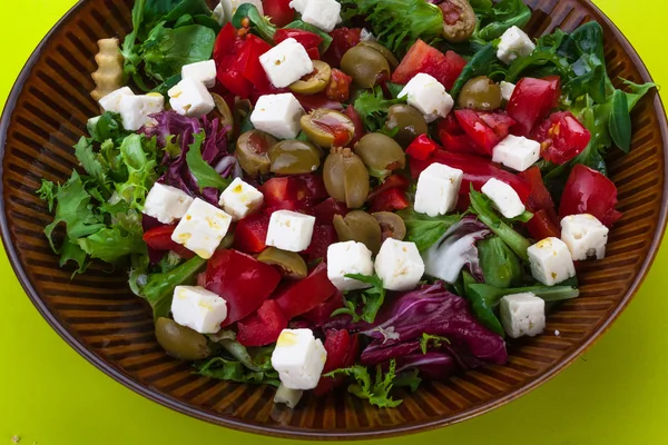 Salada grega, prato, fresco, feta — Fotografia de Stock