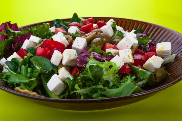 Salada grega, prato, fresco, feta — Fotografia de Stock