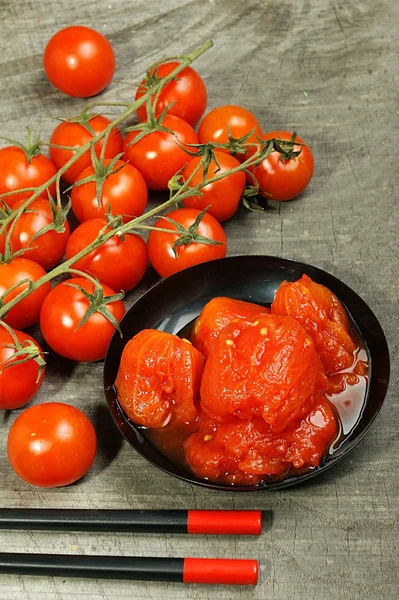 Canned tomatoes — Stock Photo, Image