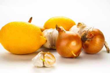 czosnek, cebula ben cytryna jak medycyna naturalna