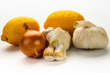 czosnek, cebula ben cytryna jak medycyna naturalna