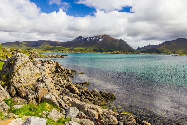 Prachtig uitzicht op de eilanden van de Lofoten in Noorwegen — Stockfoto