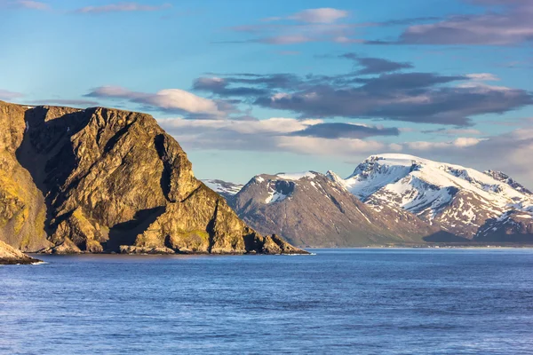 Hermosa vista del norte de Noruega cerca de Alta — Foto de Stock