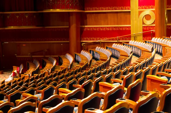 Hermosa vista de elegante sala de teatro tradicional Fotos de stock libres de derechos