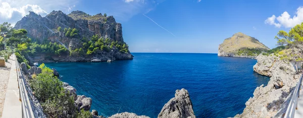 Hermosa vista de Sa Calobra en Mallorca Island, España — Foto de Stock