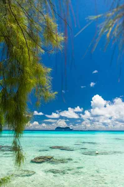 ランギロア環礁、フランス領ポリネシアの楽園のビュー — ストック写真