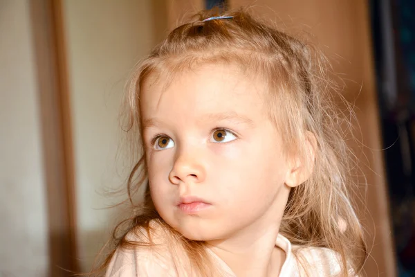 Portrait of little girl — Stock Photo, Image