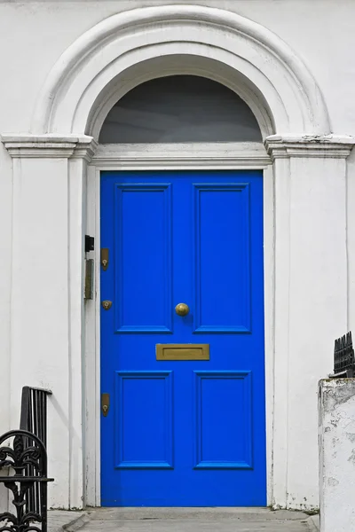 Porte voûte bleue — Photo