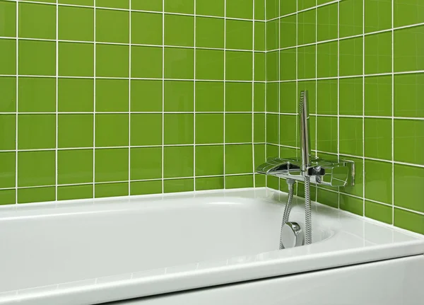 Banheira em Banheiro Verde — Fotografia de Stock