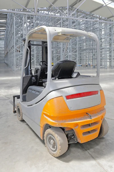 Forklift in Warehouse — Stock Photo, Image