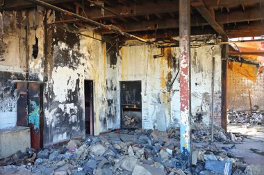 Hasar fabrika yangını