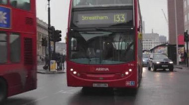 Londra Köprüsü zaman atlamalı