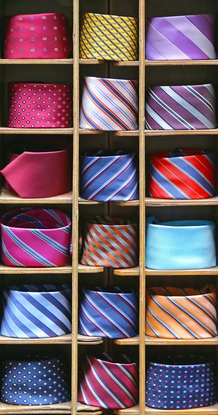 Współczesny krawaty jedwabne — Zdjęcie stockowe