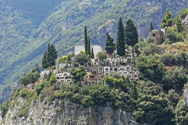 Positano Cliff Cemetery — Stock Photo, Image