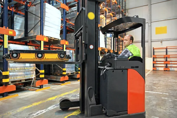 Servisi Paletli Forklift — Stok fotoğraf