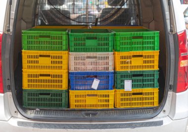 Van Taşımacılık Nakliyesinde Plastik Sandıklar