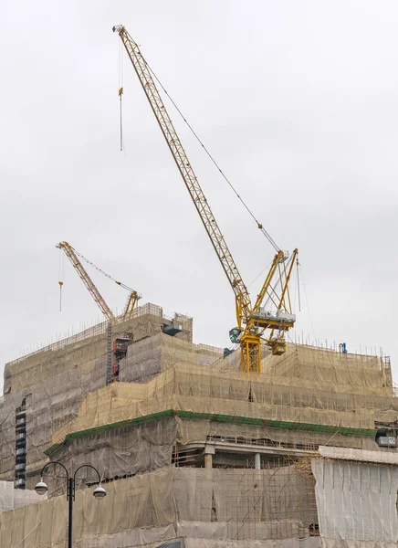Scaffoldings Crane Dan Bamboo Situs Konstruksi Hong Kong — Stok Foto