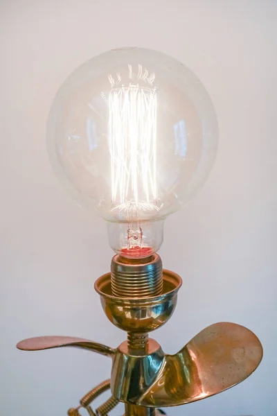 Antyczna Żarówka Edison Vintage Carbon Włókno Wolframowe — Zdjęcie stockowe