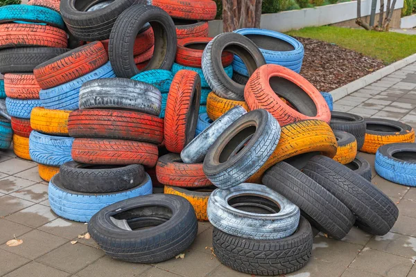 Gran Racimo Coloridos Neumáticos Usados Del Coche —  Fotos de Stock