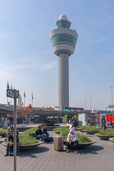 アムステルダム オランダ 2018年5月14日 オランダ アムステルダムのスキポール空港のコントロールタワー — ストック写真