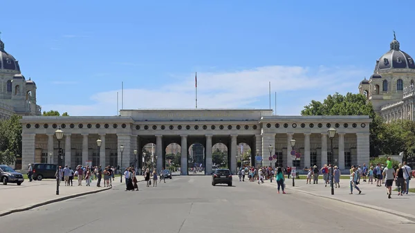 오스트리아 2015 Burgtor Outer Castle Gate Sunny Summer Day Wien — 스톡 사진