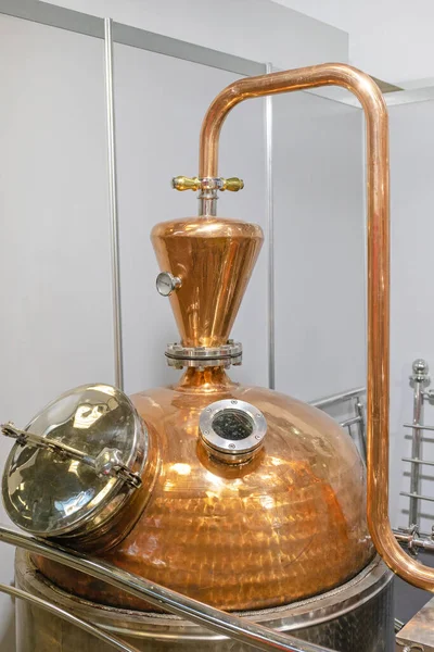 Classica Distillazione Rame Alcol Ancora Brewery Equipment — Foto Stock