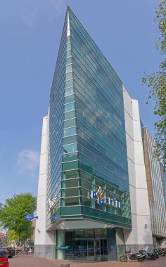 Amsterdam, Hollanda - 16 Mayıs 2018: Amsterdam, Hollanda 'daki Modern Yeni Polis Binası.