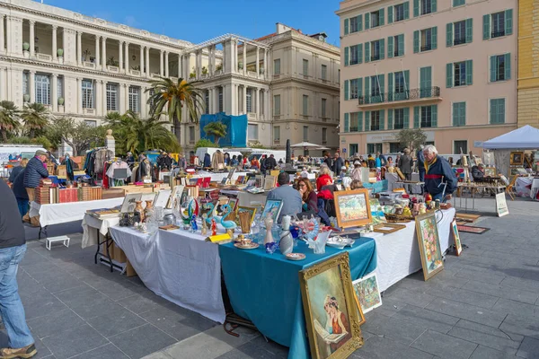 ニース フランス 2018年1月29日 フランスのニースにあるCours SaleyaのBrocante Antique Market — ストック写真