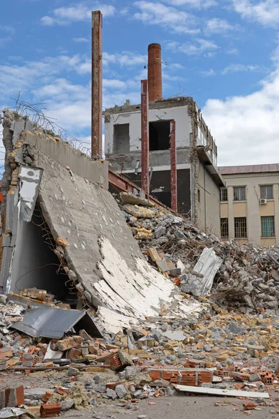 Old Factory Building Demolition Steel Beams Structure — Stock fotografie