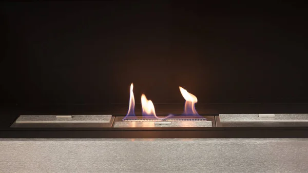 小型明火酒精焚烧炉家庭暖炉 — 图库照片