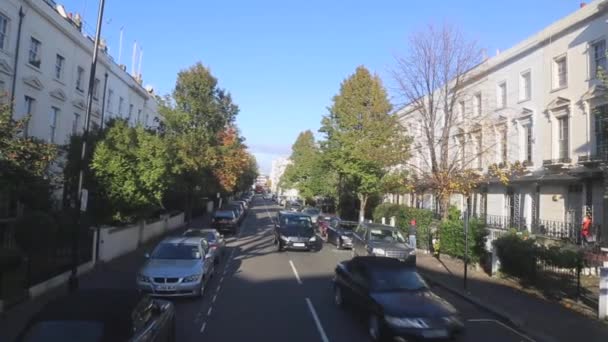 Londen Verenigd Koninkrijk November 2013 Rijden Door Smalle Straatjes Van — Stockvideo