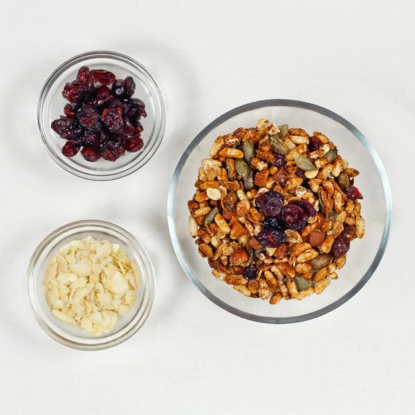 Υγιές Μίγμα Muesli Cranberries Και Almond Flakes Bowls Αρχή Προβολή — Φωτογραφία Αρχείου