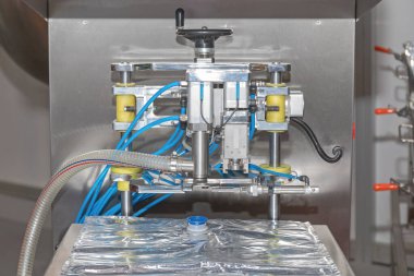 Gıda Fabrikasındaki Mylar Foil Doldurma Makinesi