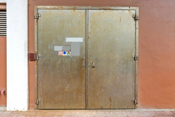 Steel Door Switch Gear Electric Power Room — стокове фото