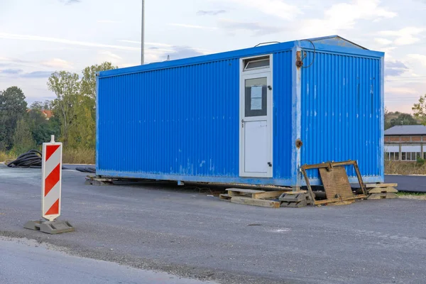 Blue Shipping Container Office Construction Site — Stock fotografie