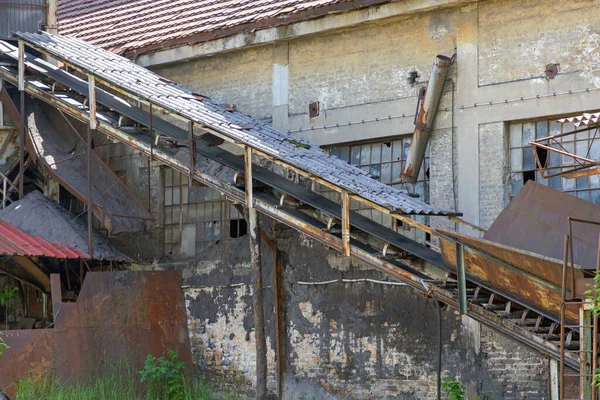 Conveyor Belt Abandoned Factory Building Exterior — Stock Photo, Image