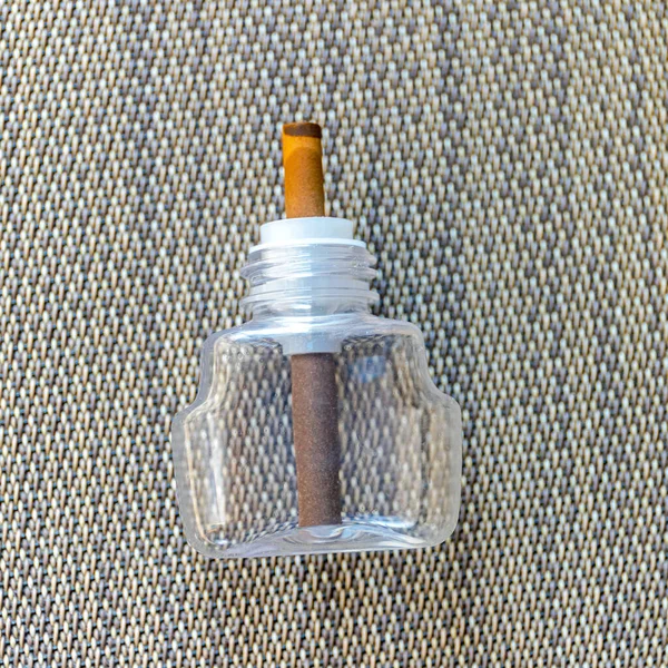 家庭空气清新剂香味的空酒瓶 — 图库照片