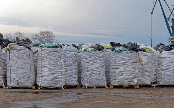 Big Industrial Bulk Bags Recycling Material Pallets — Stock Photo, Image