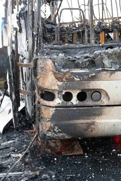 Spalony Pojazd Autokarowy Wypadku Drogowym — Zdjęcie stockowe
